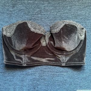 VS strapless bra